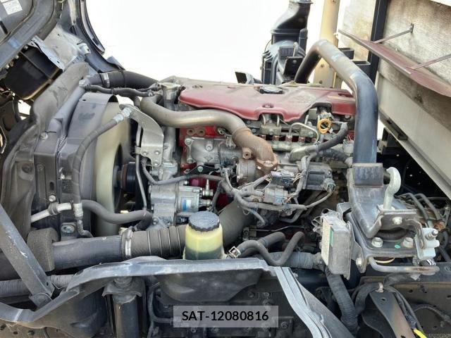 Hino DUTRO 2013-11 8229700-13