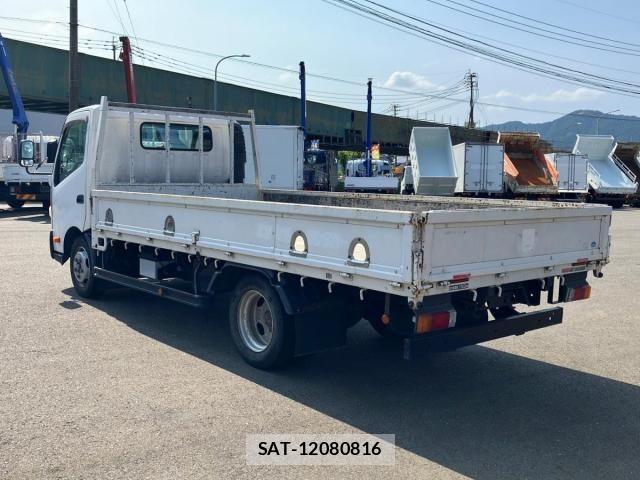 Hino DUTRO 2013-11 8229700-3