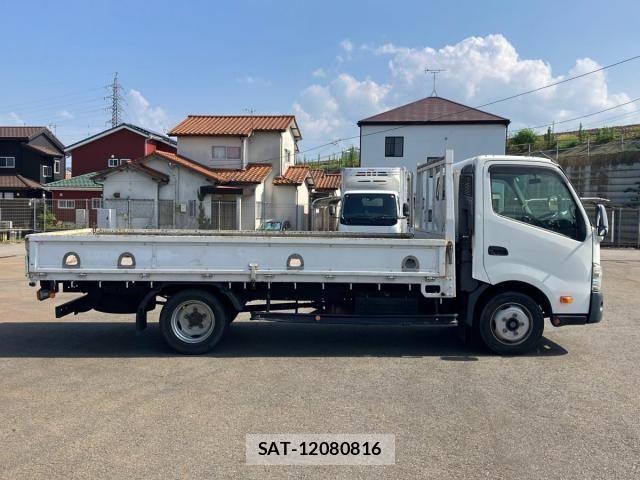 Hino DUTRO 2013-11 8229700-5