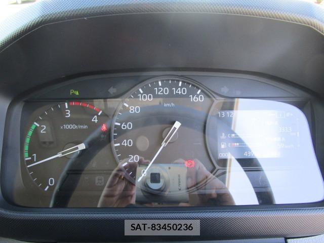 Hino DUTRO 2024-08 8229629-11