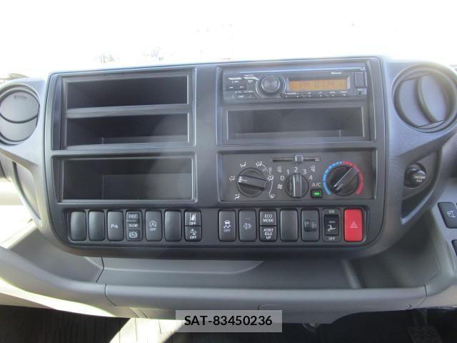Hino DUTRO 2024-08 8229629-14