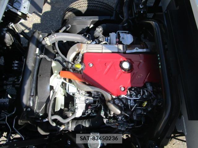 Hino DUTRO 2024-08 8229629-22