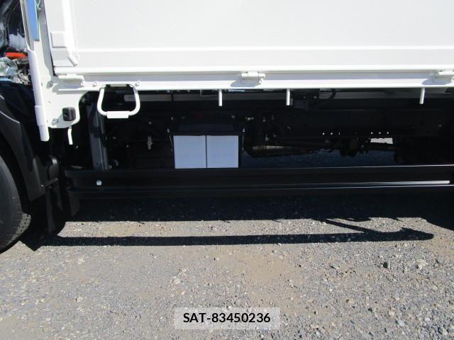 Hino DUTRO 2024-08 8229629-26
