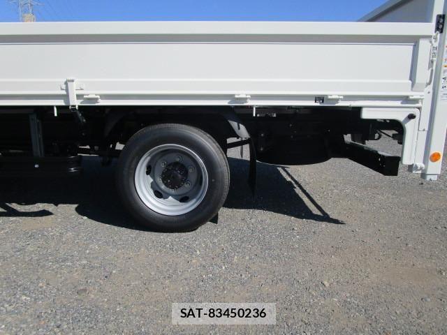 Hino DUTRO 2024-08 8229629-27