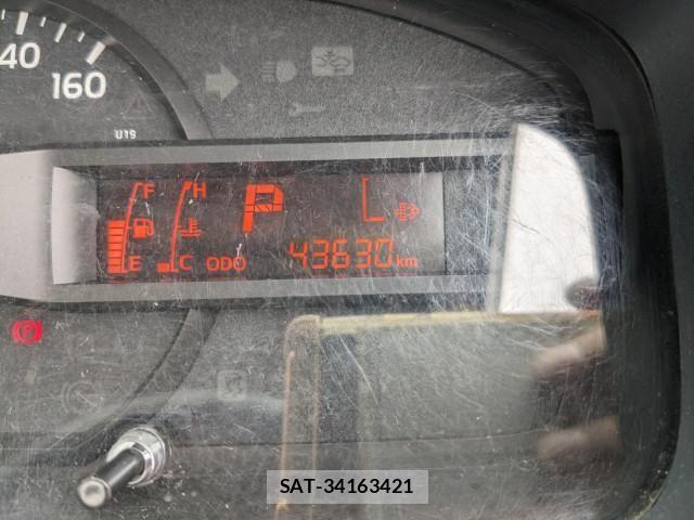 Hino DUTRO 2019-05 8229676-12