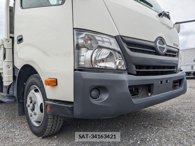 Hino DUTRO 2019-05 8229676-14