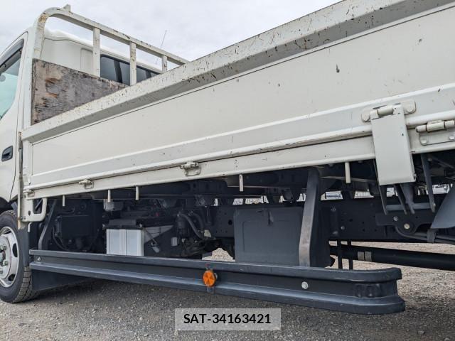 Hino DUTRO 2019-05 8229676-26