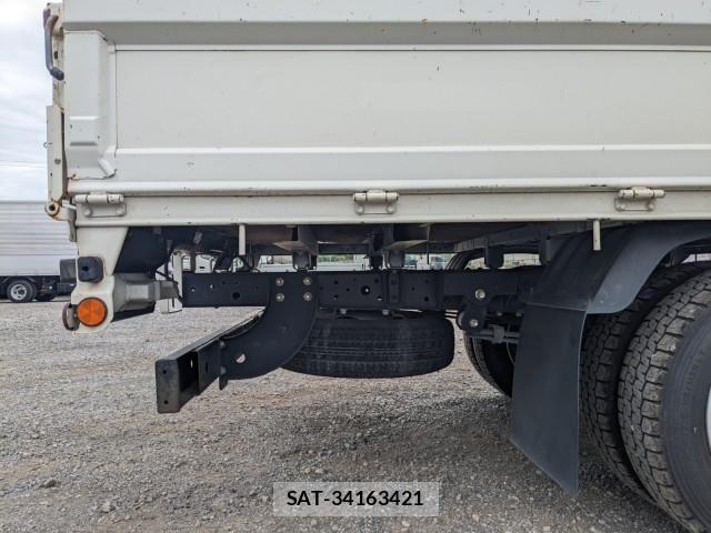 Hino DUTRO 2019-05 8229676-27