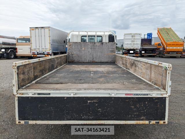 Hino DUTRO 2019-05 8229676-7