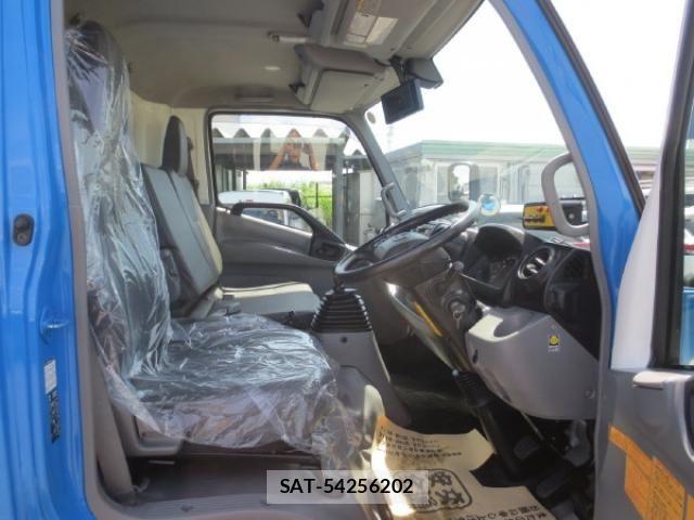 Hino DUTRO 2021-02 8229628-20