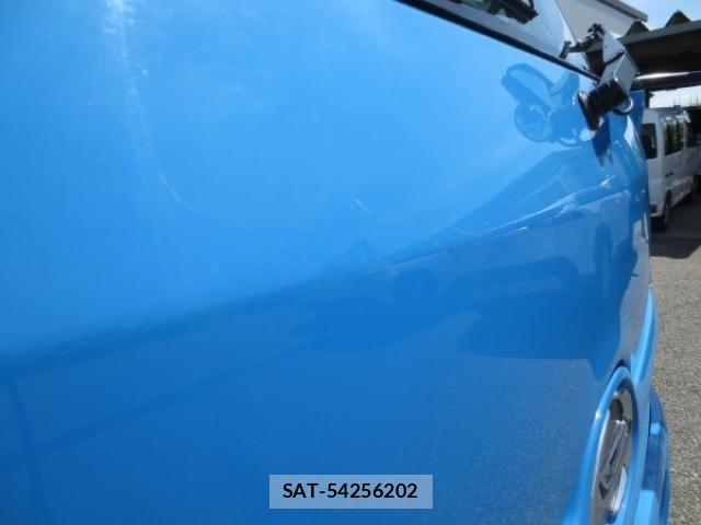 Hino DUTRO 2021-02 8229628-24