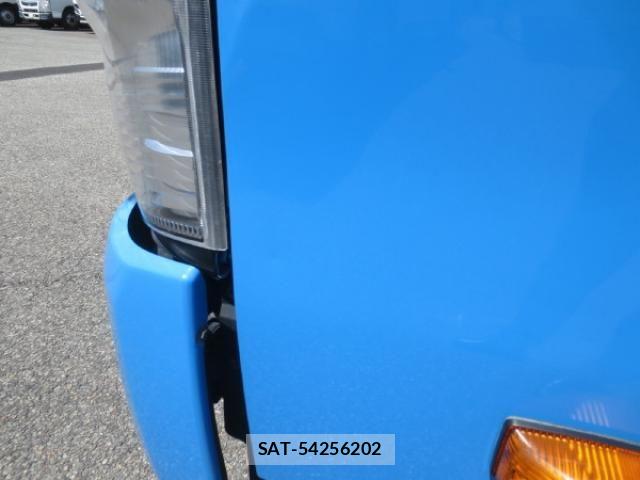 Hino DUTRO 2021-02 8229628-26