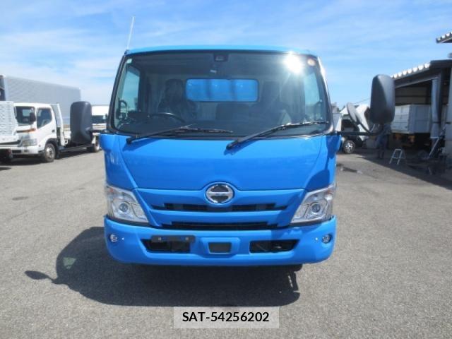 Hino DUTRO 2021-02 8229628-5