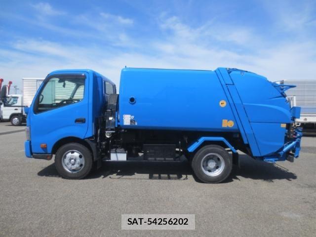 Hino DUTRO 2021-02 8229628-8