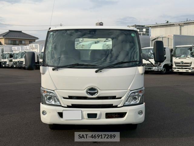 Hino DUTRO 2021-12 8229613-1