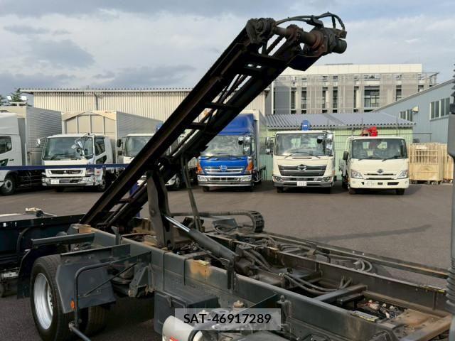 Hino DUTRO 2021-12 8229613-21