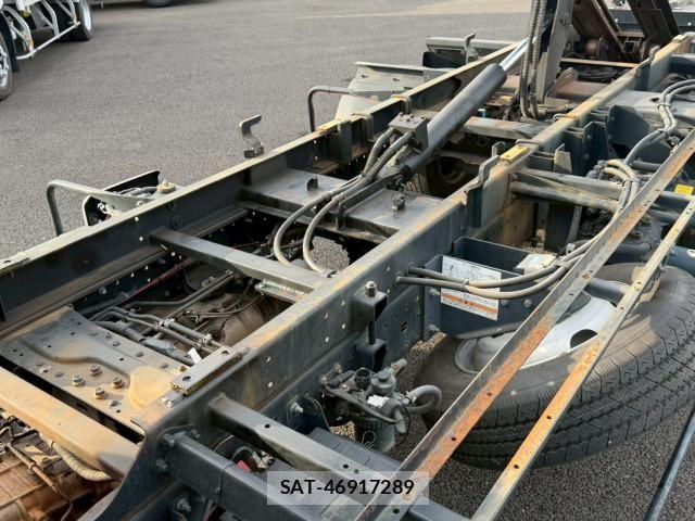 Hino DUTRO 2021-12 8229613-22