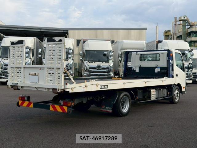 Hino DUTRO 2021-12 8229613-3