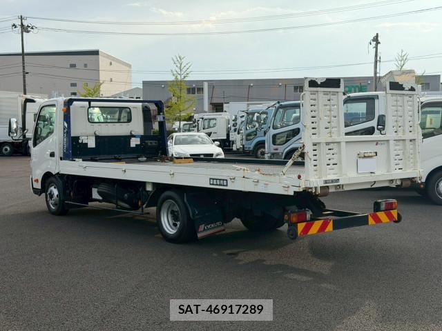 Hino DUTRO 2021-12 8229613-5