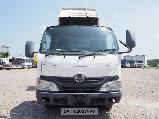 Hino DUTRO 2014-07 8229679-15