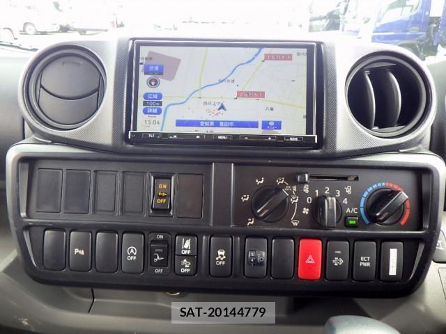 Hino DUTRO 2022-03 8229641-15