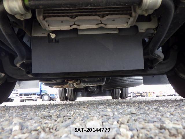Hino DUTRO 2022-03 8229641-21