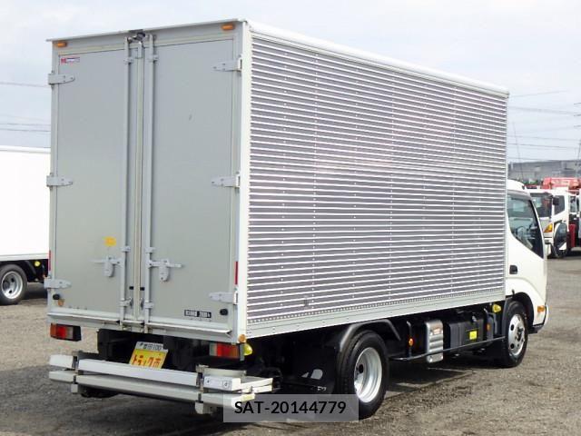 Hino DUTRO 2022-03 8229641-25