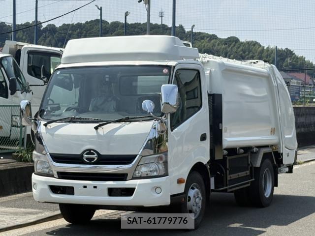 Hino DUTRO 2013-03 8229646-0