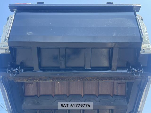 Hino DUTRO 2013-03 8229646-19