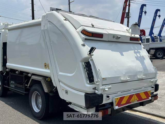 Hino DUTRO 2013-03 8229646-3