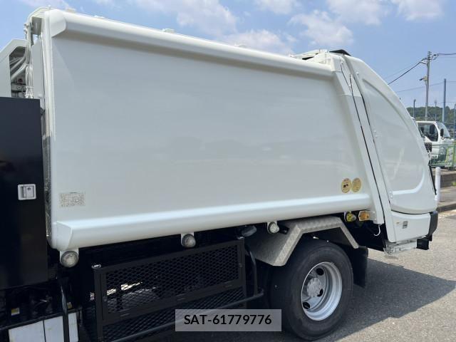 Hino DUTRO 2013-03 8229646-6