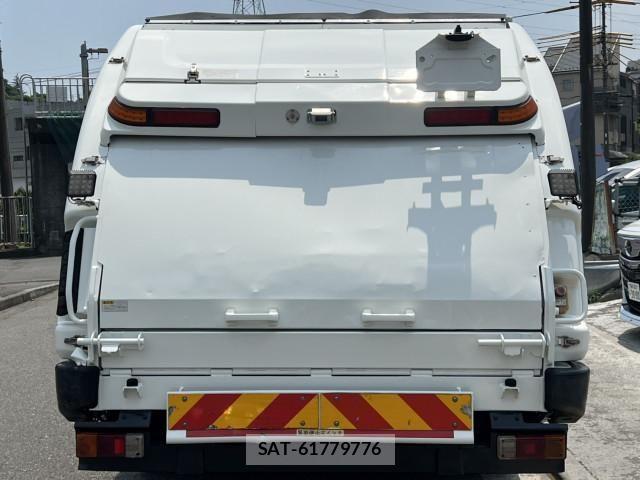 Hino DUTRO 2013-03 8229646-7