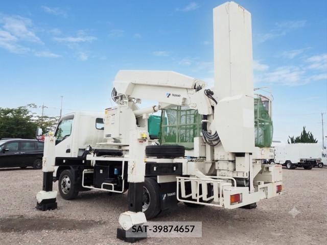 Hino DUTRO 2017-01 8229616-2