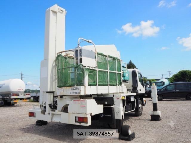 Hino DUTRO 2017-01 8229616-4