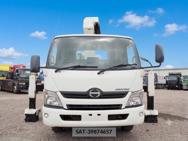 Hino DUTRO 2017-01 8229616-6