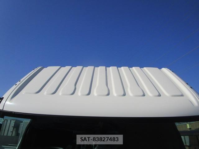 Hino DUTRO 2025-12 8229599-9
