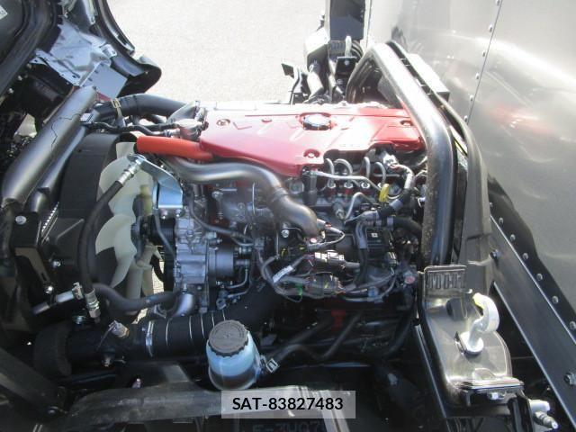 Hino DUTRO 2025-12 8229599-21