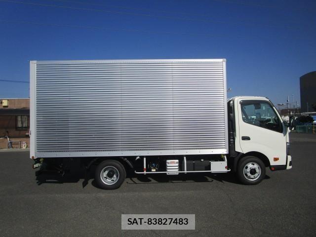 Hino DUTRO 2025-12 8229599-5