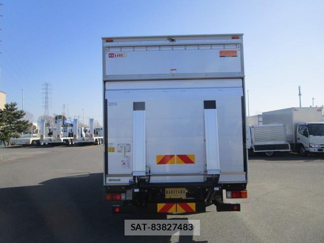 Hino DUTRO 2025-12 8229599-6
