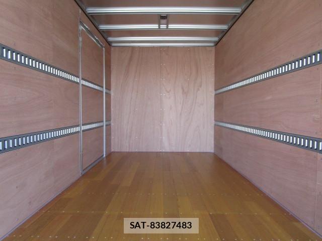 Hino DUTRO 2025-12 8229599-8