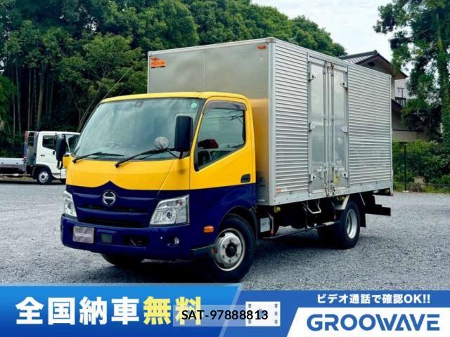 Hino DUTRO 2021-05 8229656-0