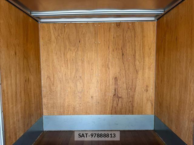 Hino DUTRO 2021-05 8229656-16