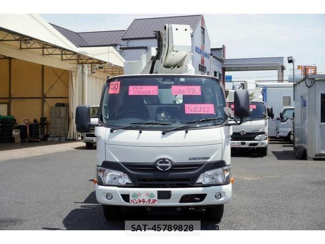 Hino DUTRO 2018-02 8229680-1
