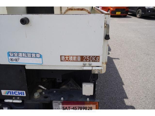 Hino DUTRO 2018-02 8229680-19