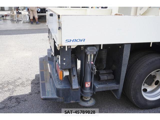 Hino DUTRO 2018-02 8229680-21