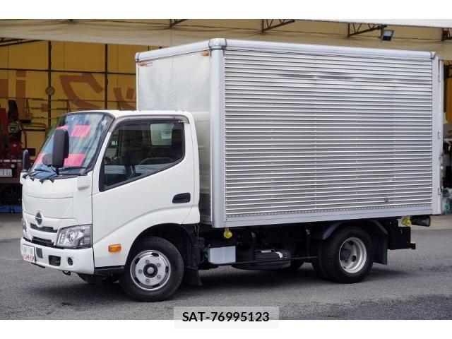 Hino DUTRO 2021-03 8229695-0
