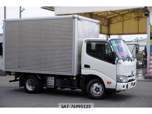 Hino DUTRO 2021-03 8229695-5