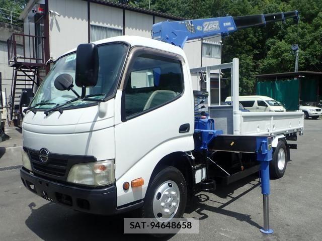 Hino DUTRO 2010-07 8229657-0