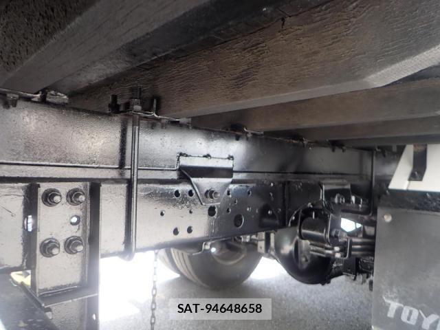 Hino DUTRO 2010-07 8229657-16