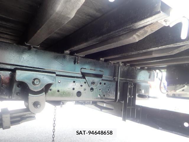 Hino DUTRO 2010-07 8229657-17